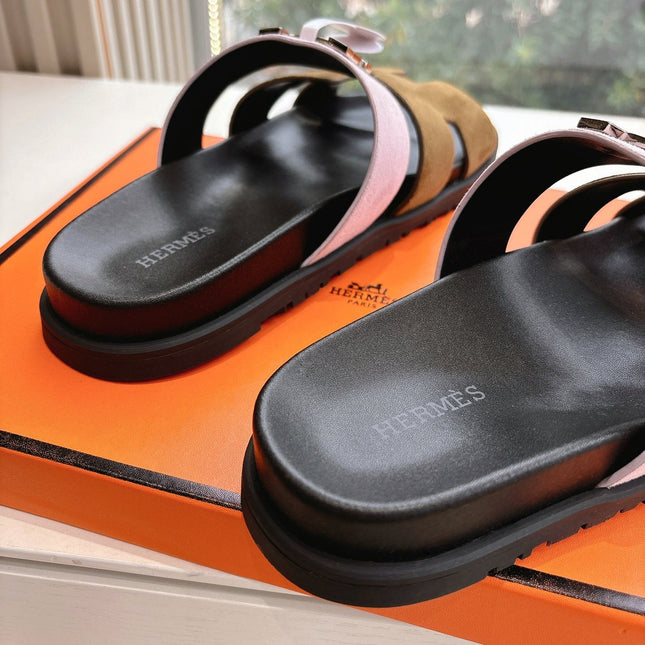 CHYPRE SANDAL IN LIGHT PINK MIX CHOCOLATE BROWN SUEDE