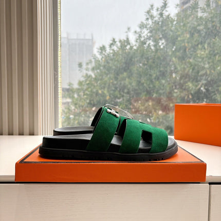 CHYPRE SANDAL IN PINE GREEN SUEDE