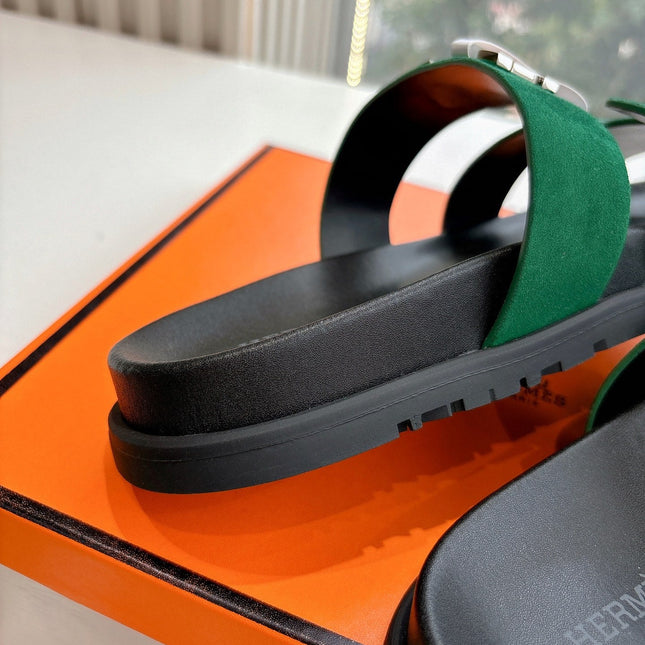 CHYPRE SANDAL IN PINE GREEN SUEDE