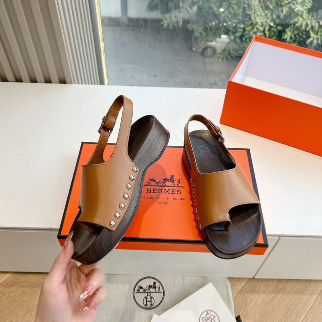 FLAT SANDAL IN BRONZE BROWN CALFSKIN