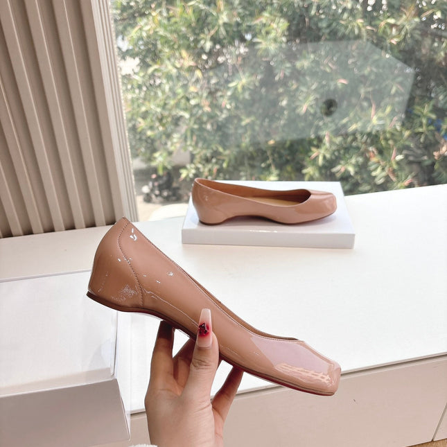 MARLOUGIELA STRASS BALLERINAS IN BEIGE PATENT SMOOTH CALFSKIN