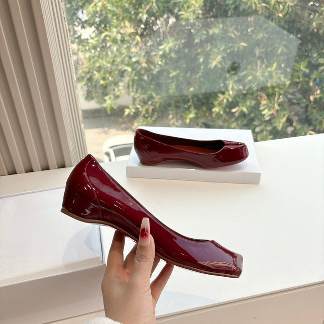 MARLOUGIELA STRASS BALLERINAS IN BURGUNDY RED PATENT SMOOTH CALFSKIN