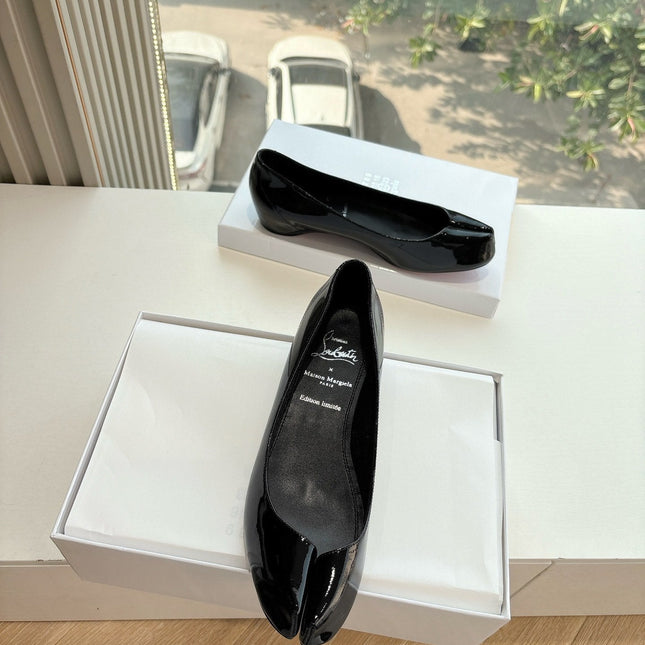 MARLOUGIELA STRASS BALLERINAS IN BLACK PATENT SMOOTH CALFSKIN