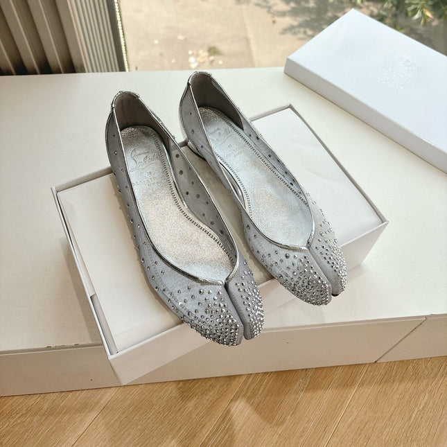 CRYSTAL STUDDED MARLOUGIELA STRASS BALLERINAS IN WHITE CALFSKIN