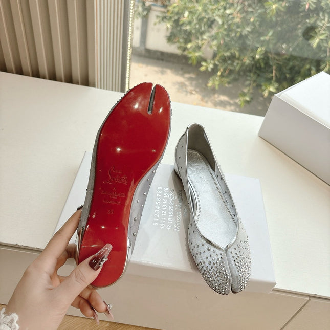 CRYSTAL STUDDED MARLOUGIELA STRASS BALLERINAS IN WHITE CALFSKIN