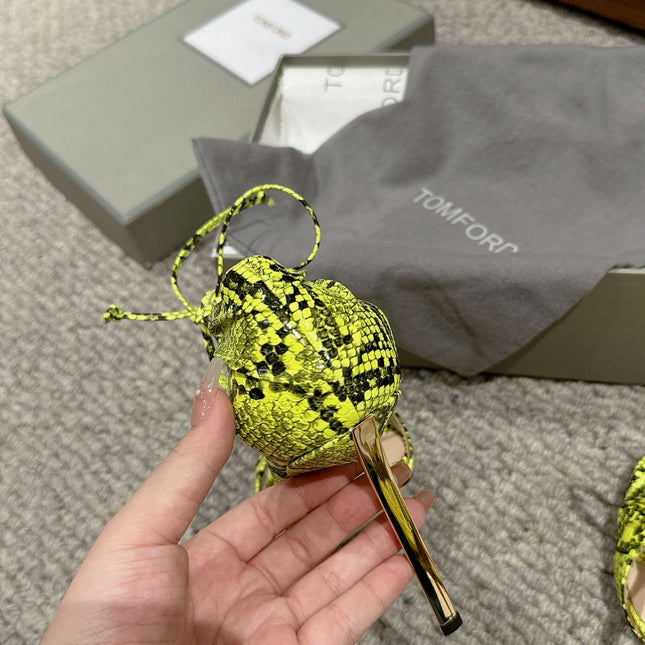 HIGH HEEL 10 CM SANDAL IN NEON YELLOW MIX BLACK CALFSKIN 684356