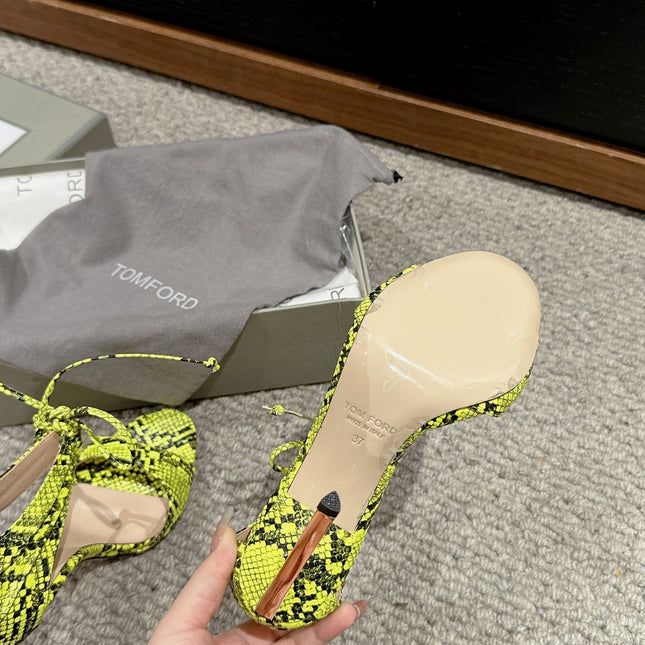 HIGH HEEL 10 CM SANDAL IN NEON YELLOW MIX BLACK CALFSKIN 684356