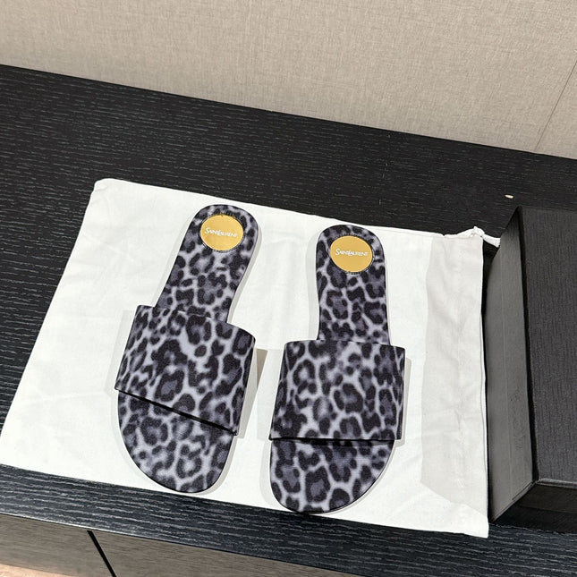 SL CARLYLE LEOPARD SLIPPERS BLACK-WHITE CANVAS