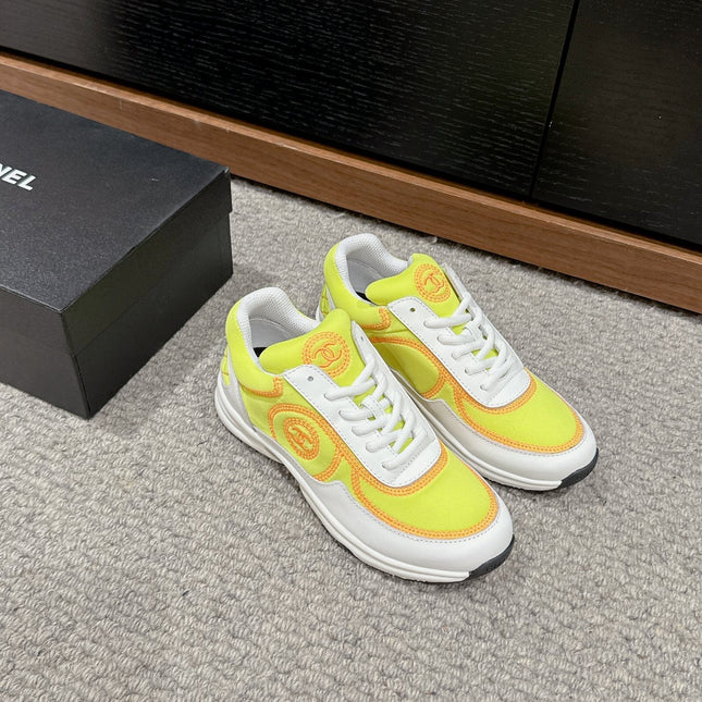 CLASSIC TRAINER IN YELLOW MIX WHITE FABRIC