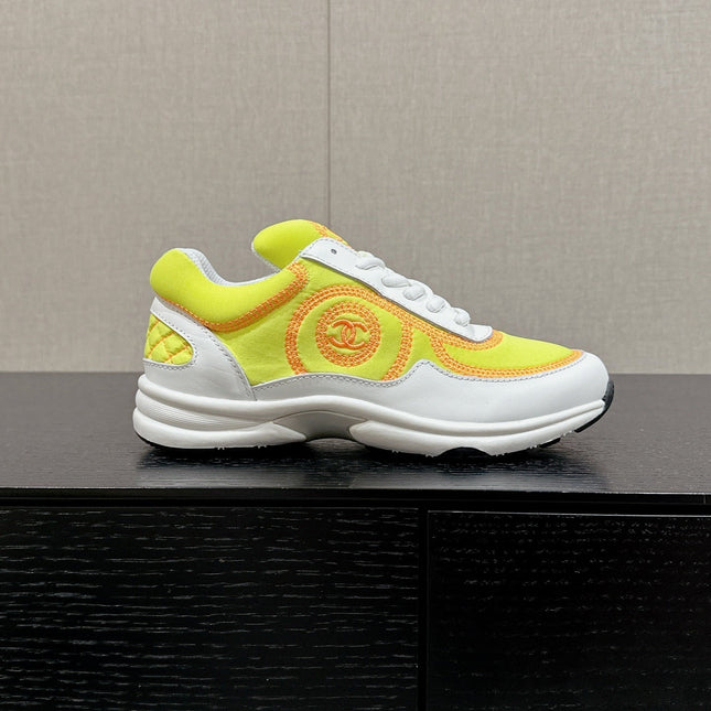 CLASSIC TRAINER IN YELLOW MIX WHITE FABRIC
