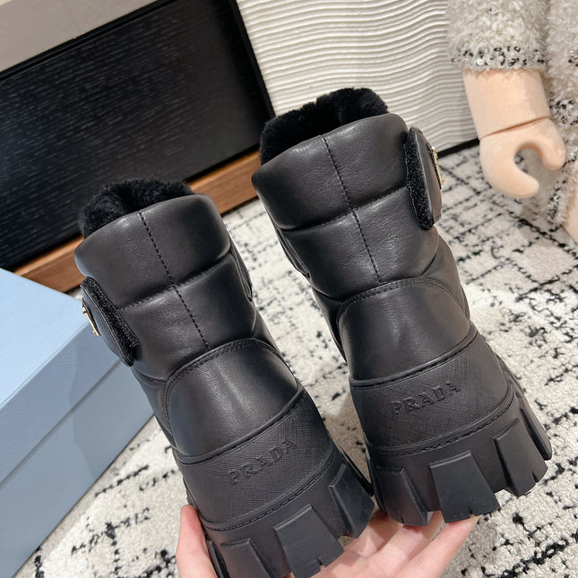 MONOLITH ANKLE BOOTS WITH STRAP IN BLACK CALFSKIN AND FLEECE LINING