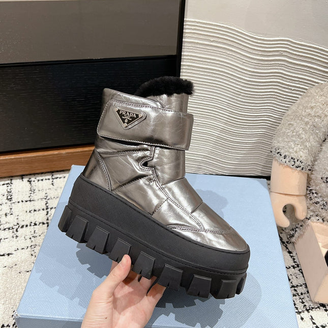 MONOLITH ANKLE BOOTS WITH STRAP IN METALLIC GRAY CALFSKIN AND FLEECE LINING