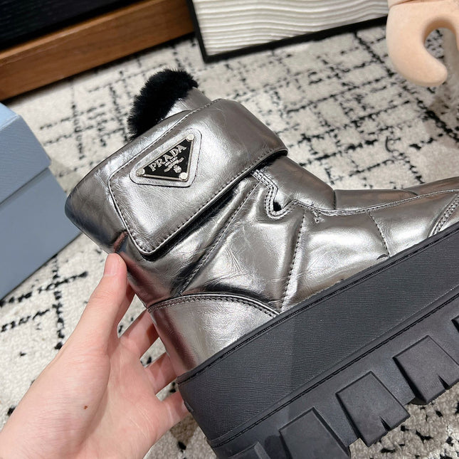 MONOLITH ANKLE BOOTS WITH STRAP IN METALLIC GRAY CALFSKIN AND FLEECE LINING