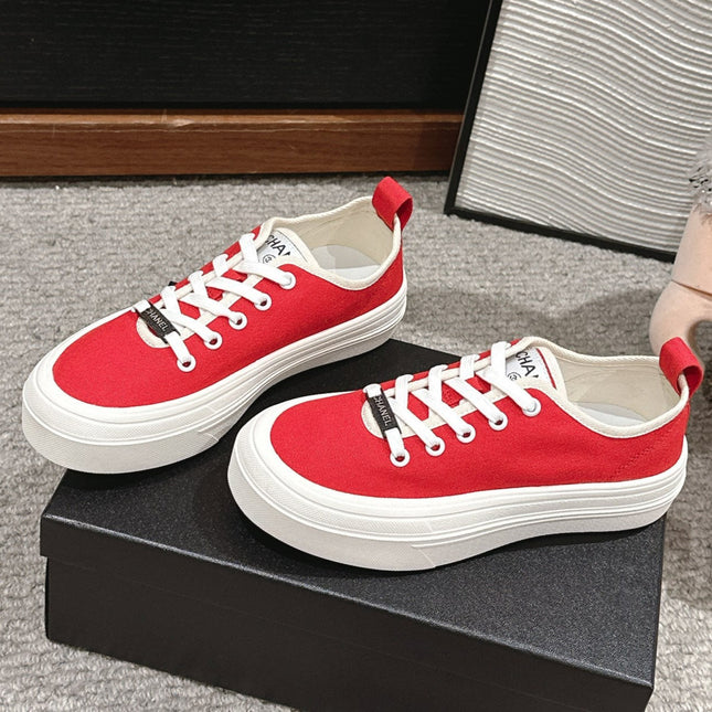 LACE-UP SNEAKERS IN CHERRY RED CANVAS