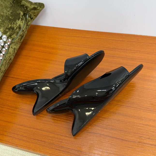 ALAIA WEDGE SANDALS 25S IN BLACK LAMBSKIN