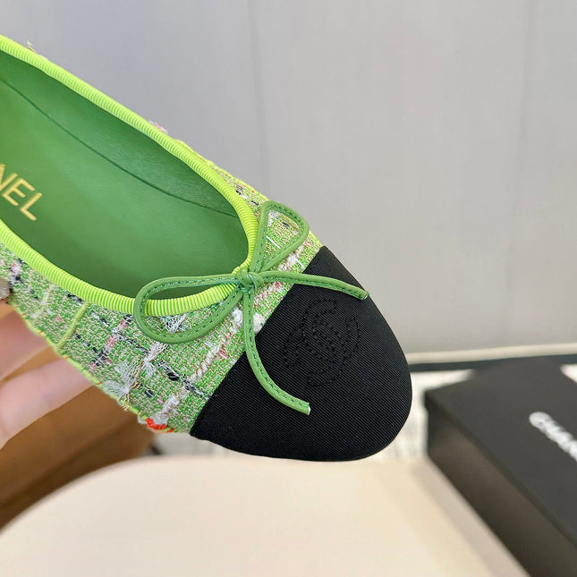 BALLET FLATS IN EMERALD GREEN TWEED AND FABRIC