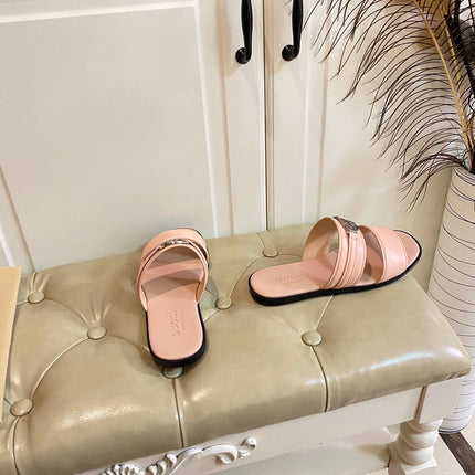 GG SANDAL WITH ROUND INTERLOCKING G IN LIGHT PINK CALFSKIN