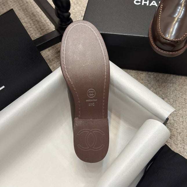 CC 25C Moccasins Chocolate Patent Leather