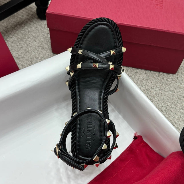 VLTN HIGH WEDGE STUDDED SANDALS 25S 100 MM IN BLACK CALFSKIN