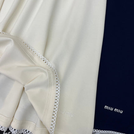 ELEGANT SET – TOP WITH FLOWY A-LINE SKIRT