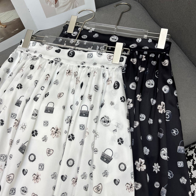 FLARED SKIRT WITH SIGNATURE BRAND PRINT