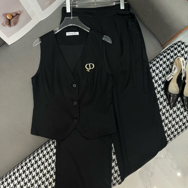 SET SLEEVELESS TOP AND TENCEL PANTS