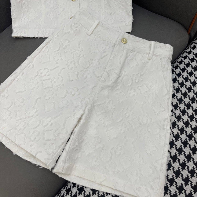 SET SLEEVELESS TOP AND SHORTS IN WHITE DENIM