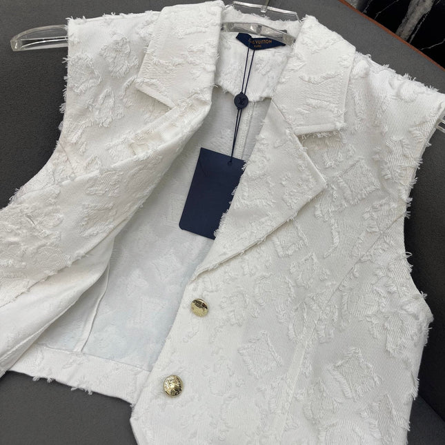 SET SLEEVELESS TOP AND SHORTS IN WHITE DENIM