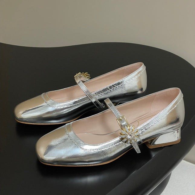 TRÈS VIVIER MARY JANE PUMPS IN SILVER PATENT CALFSKIN