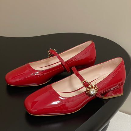 TRÈS VIVIER MARY JANE PUMPS IN RED PATENT CALFSKIN