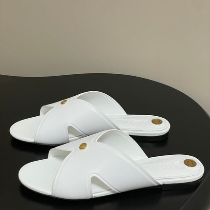 LP CLASSIC CROSS-STRAP SANDALS 25S IN WHITE LAMBSKIN