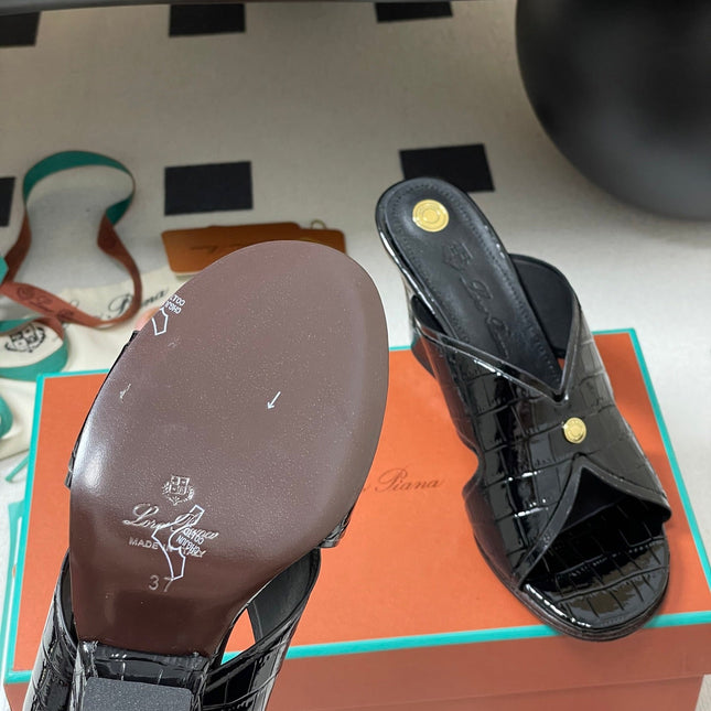 HIGH HEELS 80 MM IN BLACK CALFSKIN SNAKE EMBOSSING