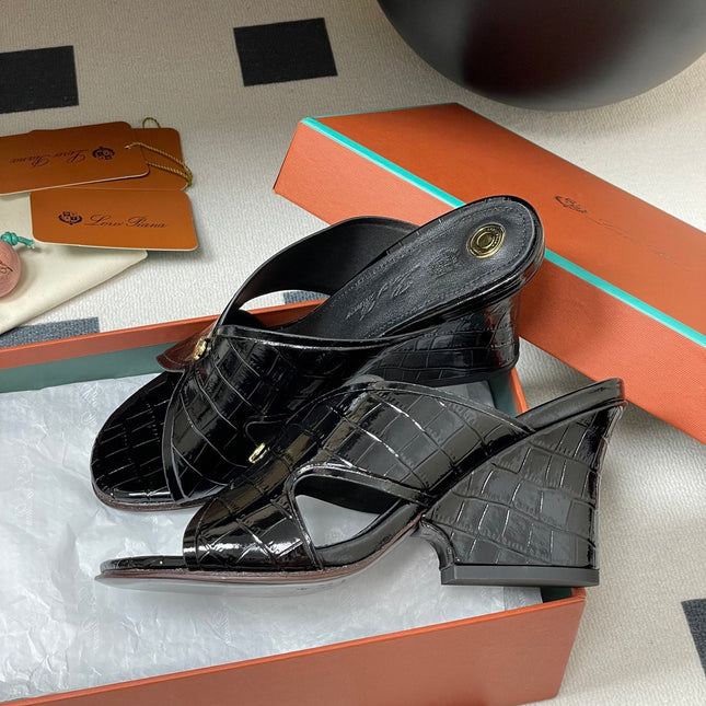 HIGH HEELS 80 MM IN BLACK CALFSKIN SNAKE EMBOSSING