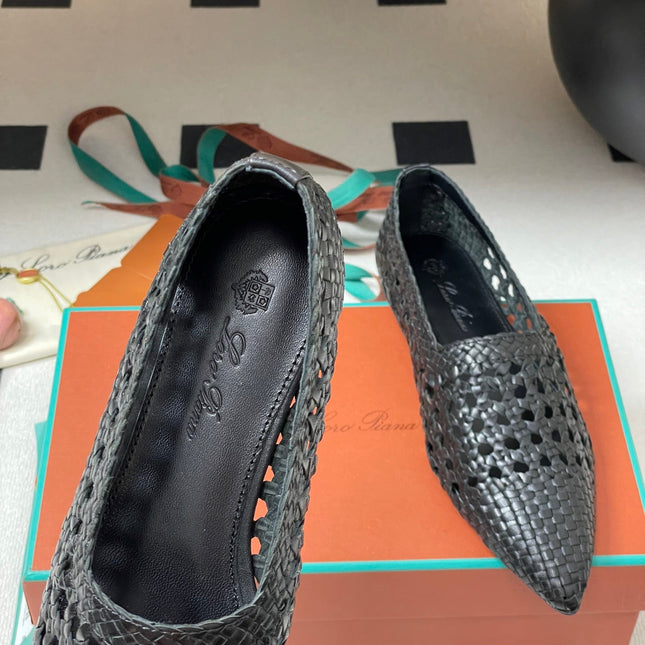 LP POINTED-TOE BALLET FLATS 25S IN BLACK LAMBSKIN