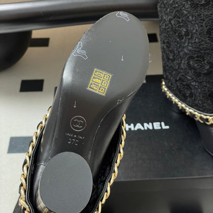 CC FLORAL BOOTS 60MM IN BLACK CALFSKIN WITH GOLD CHAIN