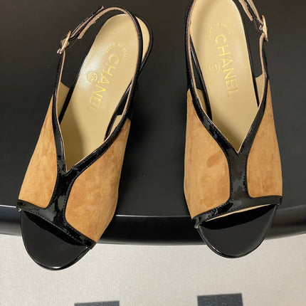 CC HIGH HEELS 85MM IN BROWN AND BLACK SUEDE