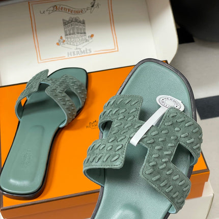 HM 25S ORAN SANDAL IN DUSTY MOSS GREEN SUEDE AND LAMBSKIN