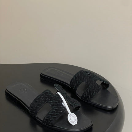 HM 25S ORAN SANDAL IN BLACK SUEDE AND LAMBSKIN