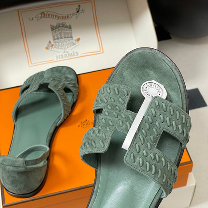 HM 25S SANTORINI SANDAL IN MUTED MINT GREEN SUEDE AND LAMBSKIN