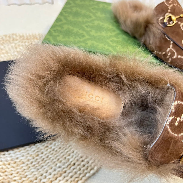 HORSEBIT MULE IN COCOA BROWN MONOGRAM VELVET AND LAMB WOOL LINING