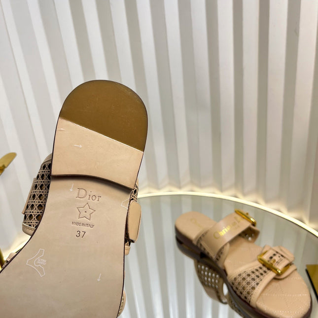 D-AVENUE SLIDES 25S IN BEIGE CALFSKIN MICRO CANNAGE MOTIF