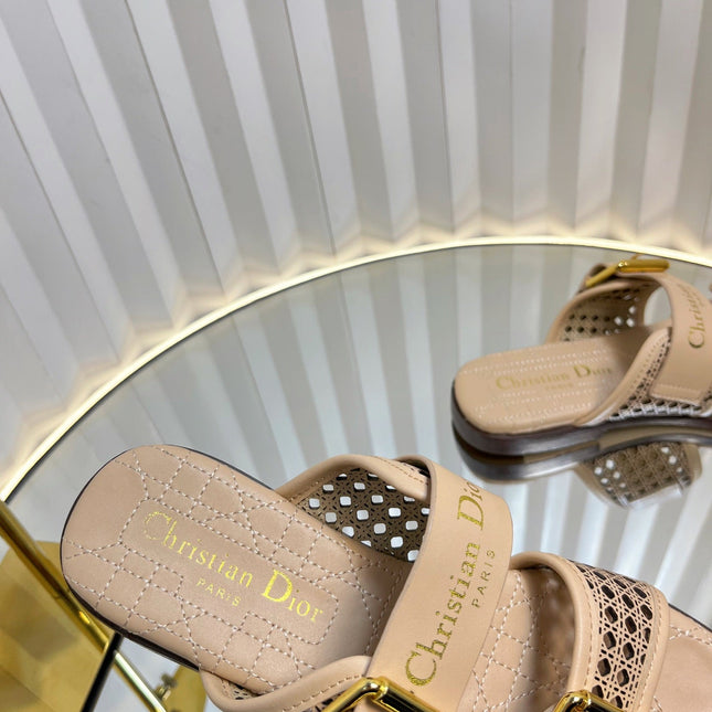 D-AVENUE SLIDES 25S IN BEIGE CALFSKIN MICRO CANNAGE MOTIF