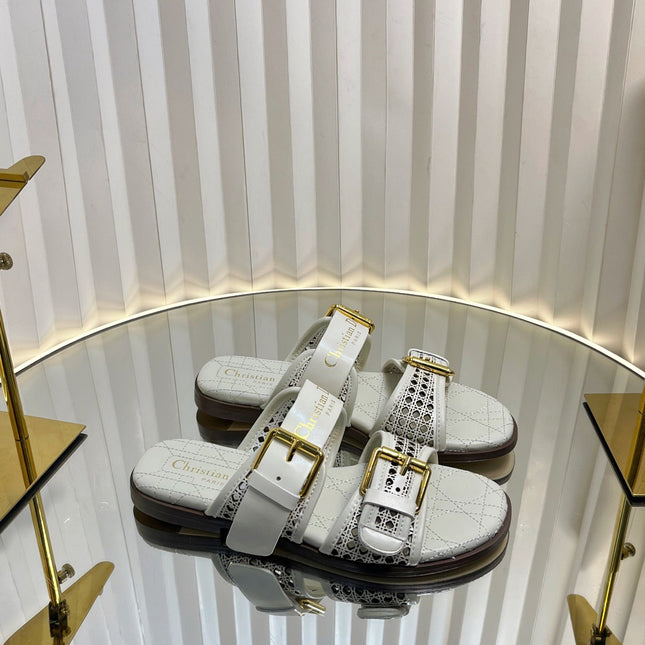 D-AVENUE SLIDES 25S IN WHITE CALFSKIN MICRO CANNAGE MOTIF