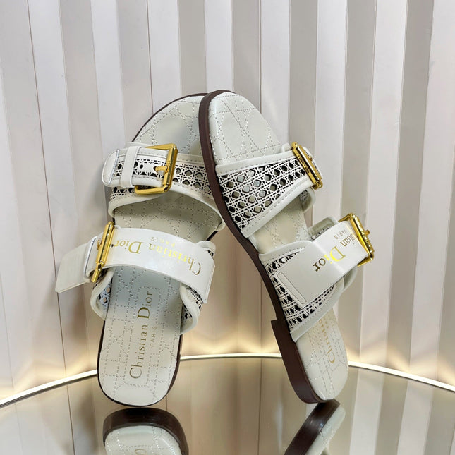 D-AVENUE SLIDES 25S IN WHITE CALFSKIN MICRO CANNAGE MOTIF