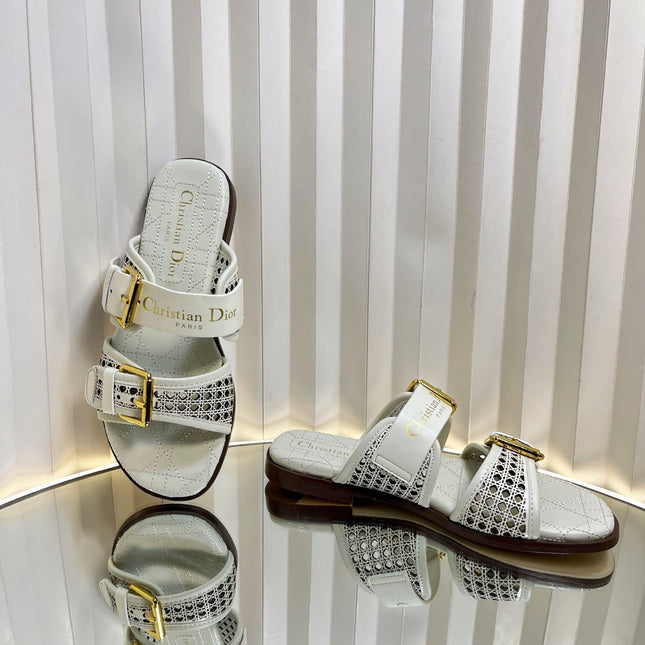 D-AVENUE SLIDES 25S IN WHITE CALFSKIN MICRO CANNAGE MOTIF