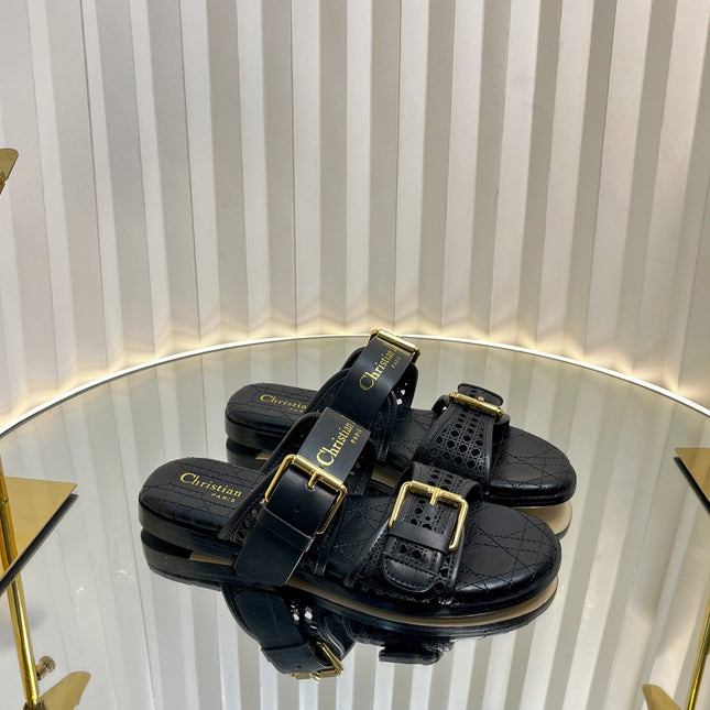 D-AVENUE SLIDES 25S IN BLACK CALFSKIN MICRO CANNAGE MOTIF