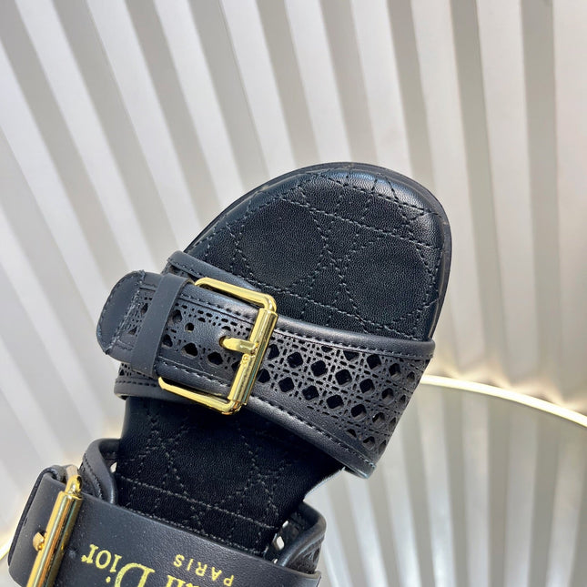 D-AVENUE SLIDES 25S IN BLACK CALFSKIN MICRO CANNAGE MOTIF