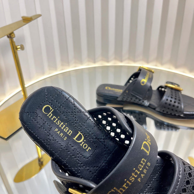 D-AVENUE SLIDES 25S IN BLACK CALFSKIN MICRO CANNAGE MOTIF