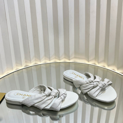 THREE STRAPS MULE IN WHITE CALFSKIN