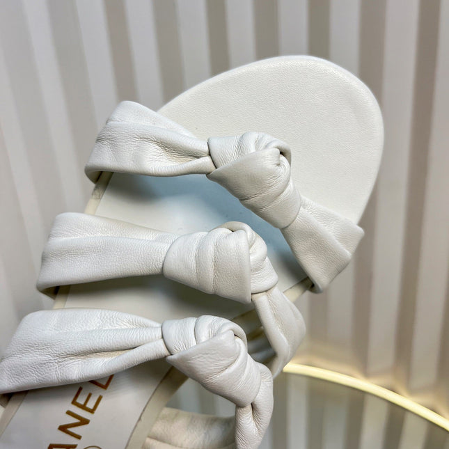 THREE STRAPS MULE IN WHITE CALFSKIN